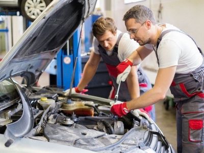 Học chứng chỉ nghề sửa ô tô mất bao lâu ?