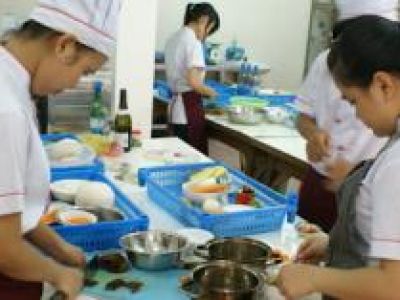 Nghiệp vụ cấp dưỡng. Lớp học nấu ăn cho trẻ 